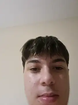 Twinkboyy188 live cam on StripChat