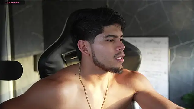 David_capizzi_ live cam on StripChat