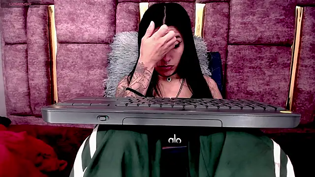 FRANCHESCA_LOVE_ live cam on StripChat