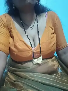 Sexyradha_