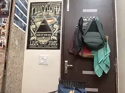 sexy_delhi_boy (M young) - make me cum