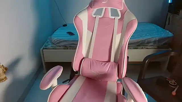 Raya_velvet