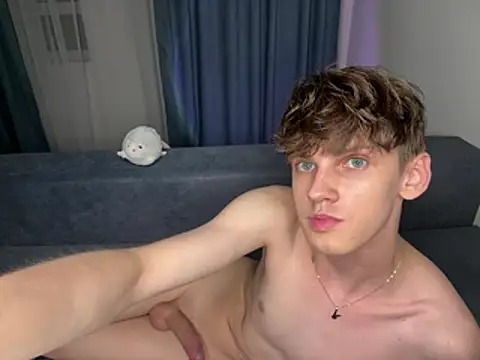 ryann_desire (M twink) - Cum show and eat it