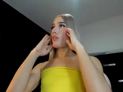 Miranda_bigcock3