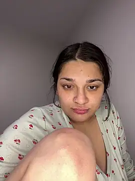 treasurebabii live cam on StripChat