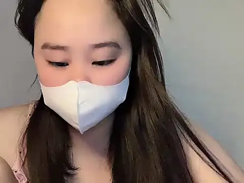 Nhungnhung201 live cam on StripChat