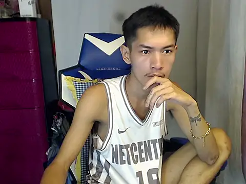 riks_tyler live cam on StripChat
