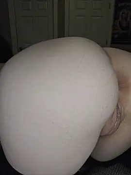 AmethystFoxx live cam