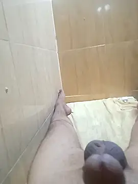 Hero1he1ro live cam on StripChat