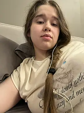 HornyGirlH