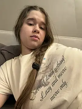 HornyGirlH live sex cam