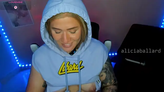 Aliciaballard_ live cam on StripChat