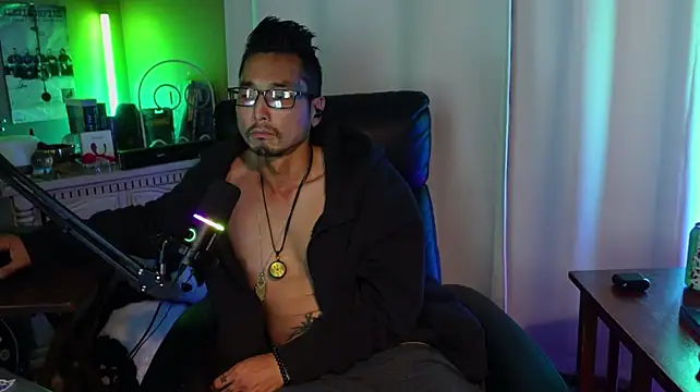 Ghost11_11 live cam on StripChat