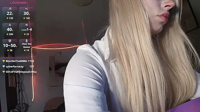 PieraMarch live cam on StripChat