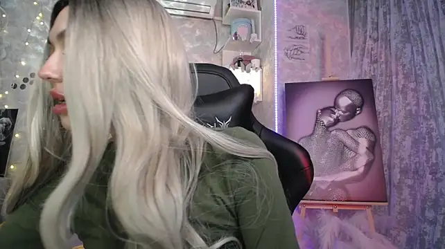 NickyAdamidi live cam on StripChat