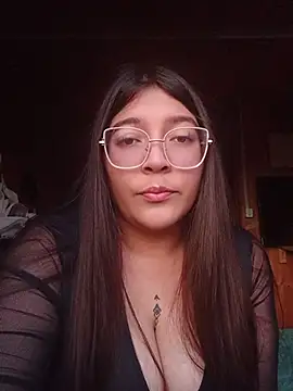 contenidorik live cam on StripChat