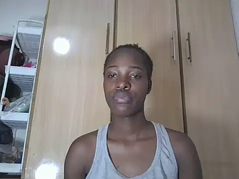 Blessedprincess live cam on StripChat