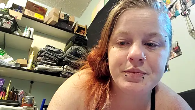 RedJay1321 live cam on StripChat