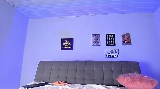 elizabethboltXXX live cam on StripChat