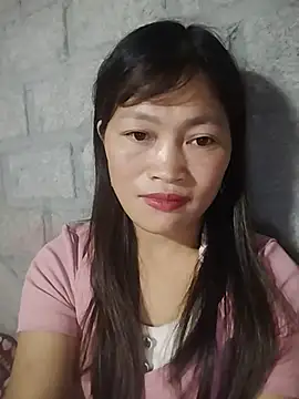 Buong-binh live cam on StripChat