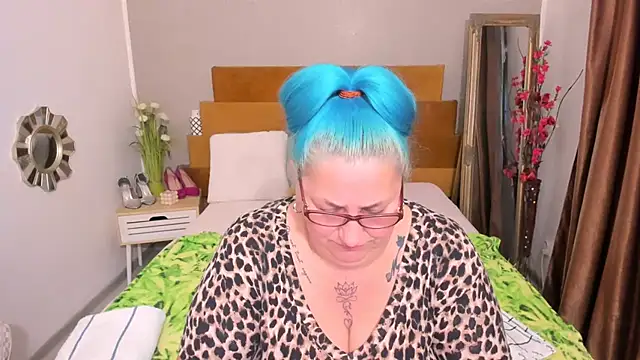 Sugarmommy_69X live cam on StripChat