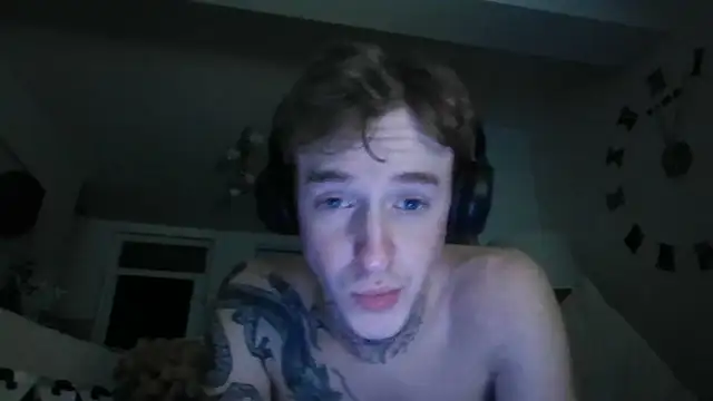 AceMonroe live cam on StripChat