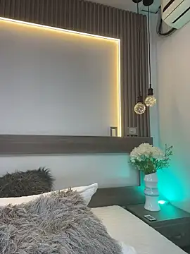 evelyn_hills