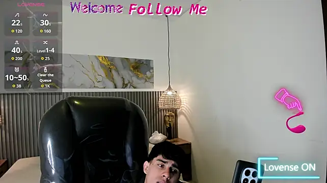 Dyla_n18 live cam