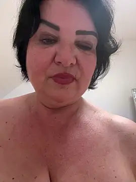 curvymilfmicha's live room
