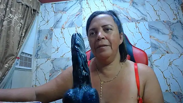 alina_maturehot