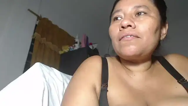 adrixxx38 live cam on StripChat
