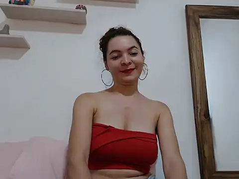 Annaferr live cam on StripChat
