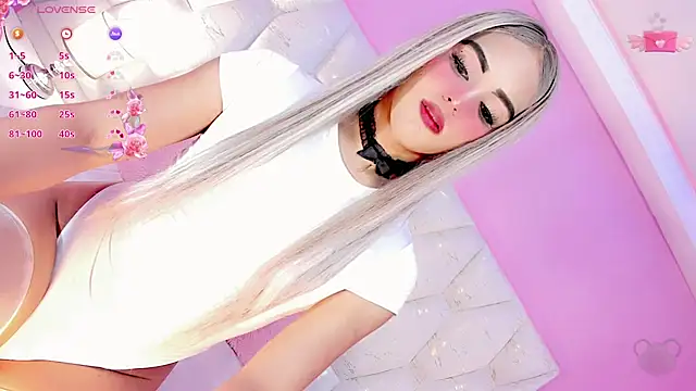 DaleskaSanchez live cam on StripChat
