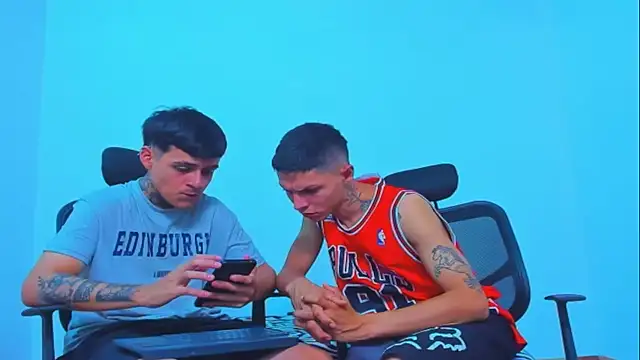 Thomas-Wil live cam on StripChat