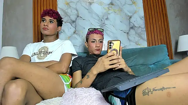 BOUL_GUYS live cam on StripChat