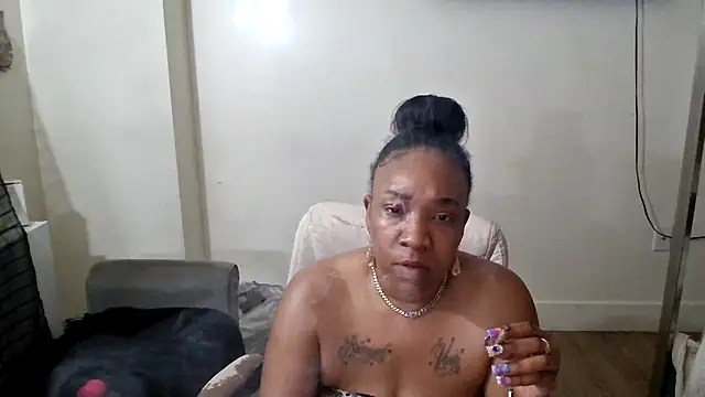 mzpretty444 (F milf) - SMOKE F & VIBE 