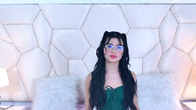 OliviaDiaz live cam on StripChat