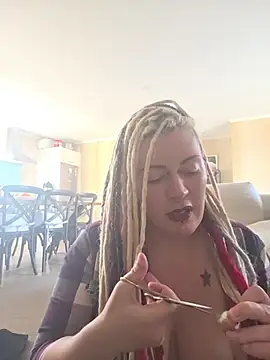 PinkTheHawk