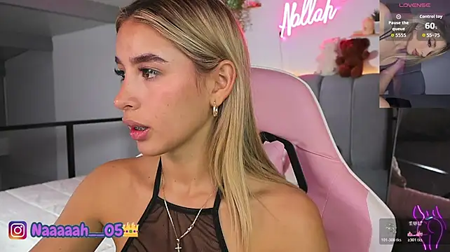 Nallah__ live cam on StripChat