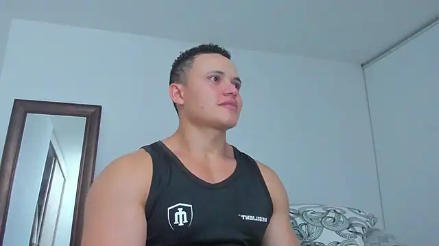 KingLevi01 live cam on StripChat
