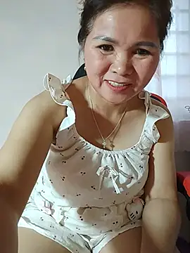 art_po19 live cam on StripChat