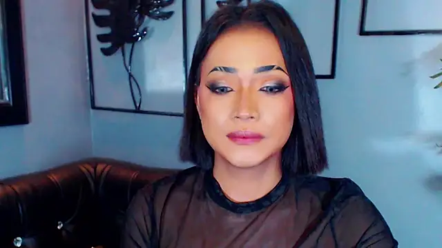 QueenOfHypnisist live cam on StripChat