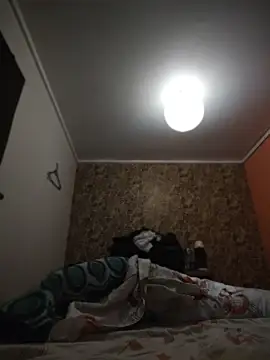 cumshotgod1 live cam on StripChat