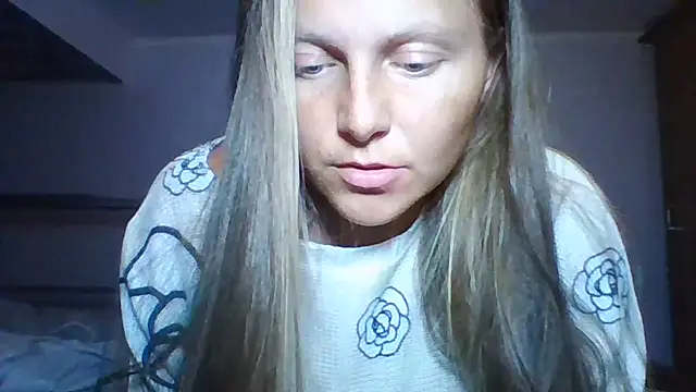 Evasapples live cam on StripChat