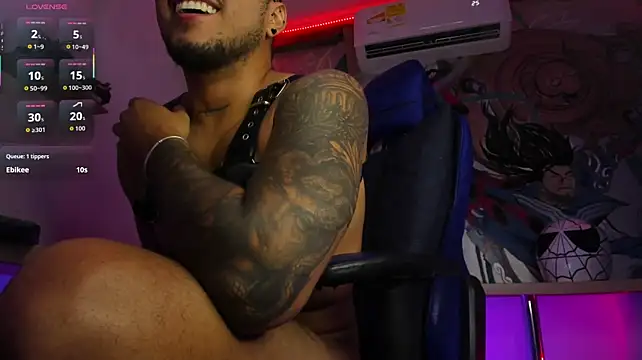 Scoott_Massked live cam on StripChat