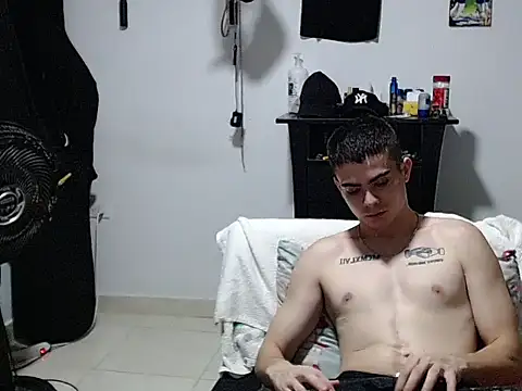 Zac_Efront live cam on StripChat