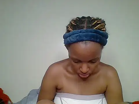 slutty_vel live cam on StripChat