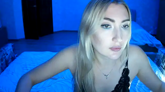 Mira_rooy live cam on StripChat