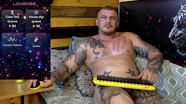 MrrKray live cam on StripChat