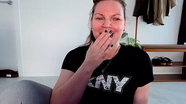 Aussiecougar live cam